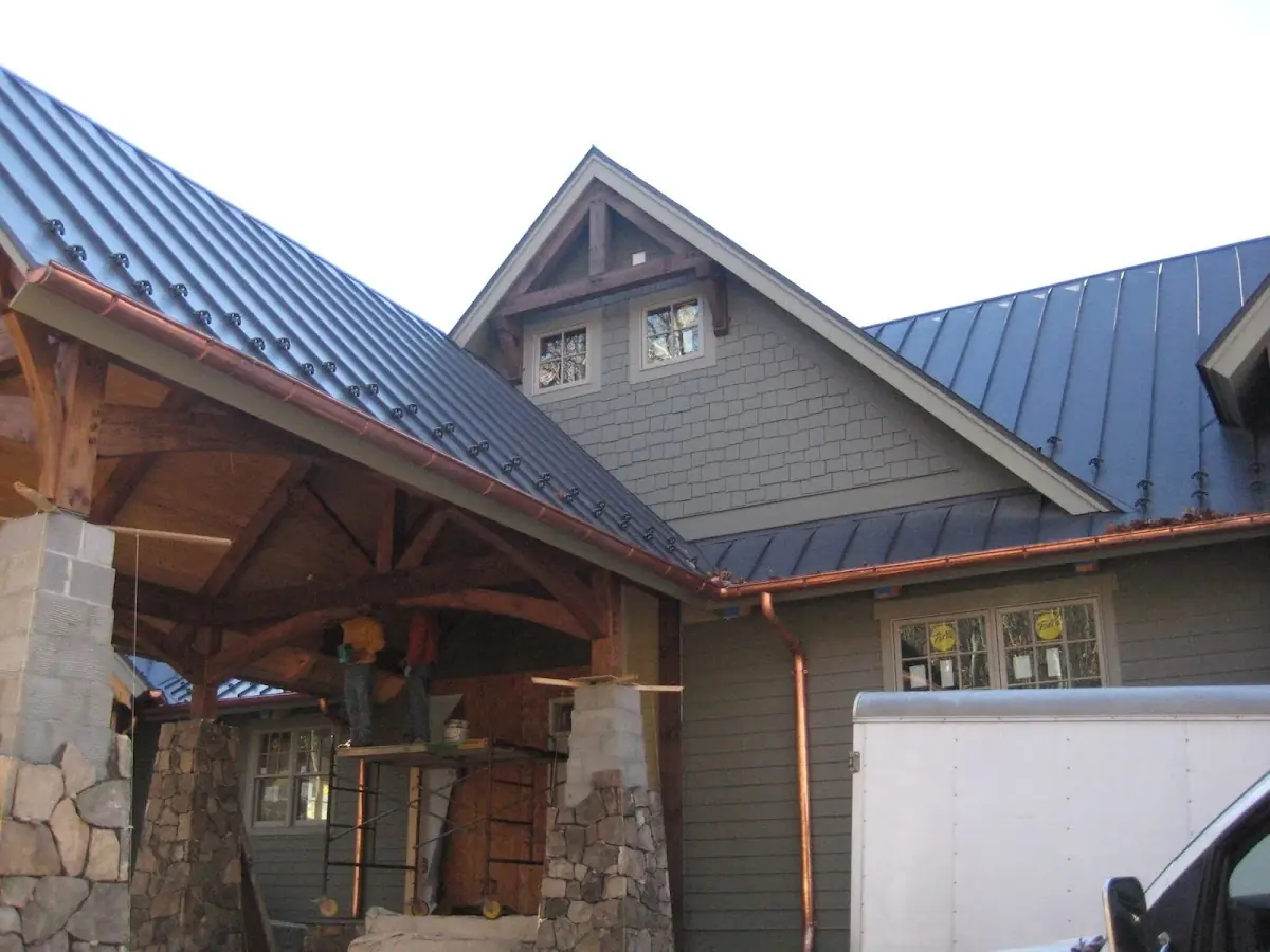 Craftsman Roofing team delivering quality roofing work in Southfield